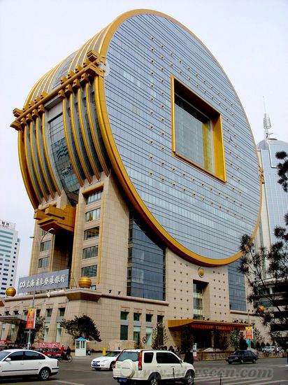 被评为最丑建筑的沈阳市方圆大厦